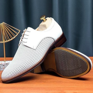 Bottes de pluie et de neige à lacets pour hommes, collection automne 2026, motif léopard, en cuir véritable, style décontracté et habillé, effet pieds nus - Product Image 5