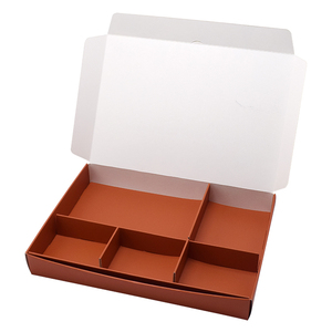 Hot Selling Sushi Box Personalized Logo Printing Sushi Takeaway Lunch Box Japanese Sushi Takeout Box with Dividers Insert - Product Image 6