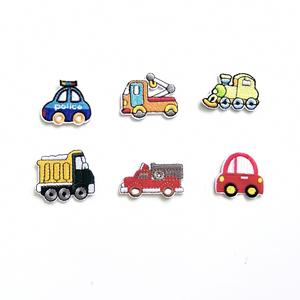 Patchs brodés de voitures de dessins animés originaux, thermocollants, pour décoration, étiquettes, étiquettes nominatives, porte-clés et sangles - Product Image 1