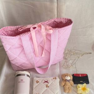 Bolsos de mano grandes de verano con estampado floral, bolsos de hombro de algodón acolchado personalizados de moda, bolsos de viaje y compras con lazo para mujer - Product Image 4