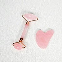 Outils de soin de la peau en gros, rouleau de massage facial en cristal naturel personnalisé, rouleau de massage facial en quartz rose, ensemble Gua Sha