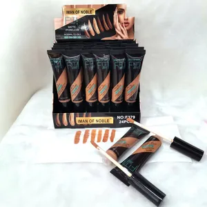 IMAN OF NOBLEA It is a dark three-color concealer liquid foundation with a brush to moisturize the texture.