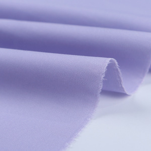 4007 100G <span class=keywords><strong>Polyester</strong></span> Dệt Chống Nhăn Vải May Mặc Đồng Bằng Nhuộm Trọng Lượng Nhẹ Cho Chàng Trai Cô Gái Người Đàn Ông Phụ Nữ Giản Dị Áo Sơ Mi Vải - Product Image 5