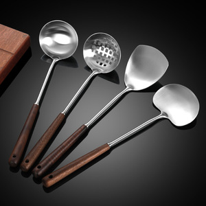 Ensemble de spatules en acier inoxydable Red Gate Tower, 3 pièces, manche en bois de noyer, ustensiles de cuisine extra longs, kit cuillère et spatule - Product Image 2