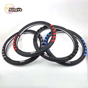 Funda Deportiva para Volante de Cuero y Malla de Seda de Hielo de 4 Radios - Antideslizante y Transpirable para Todas las Estaciones e Interiores de Automóviles - Product Image 3