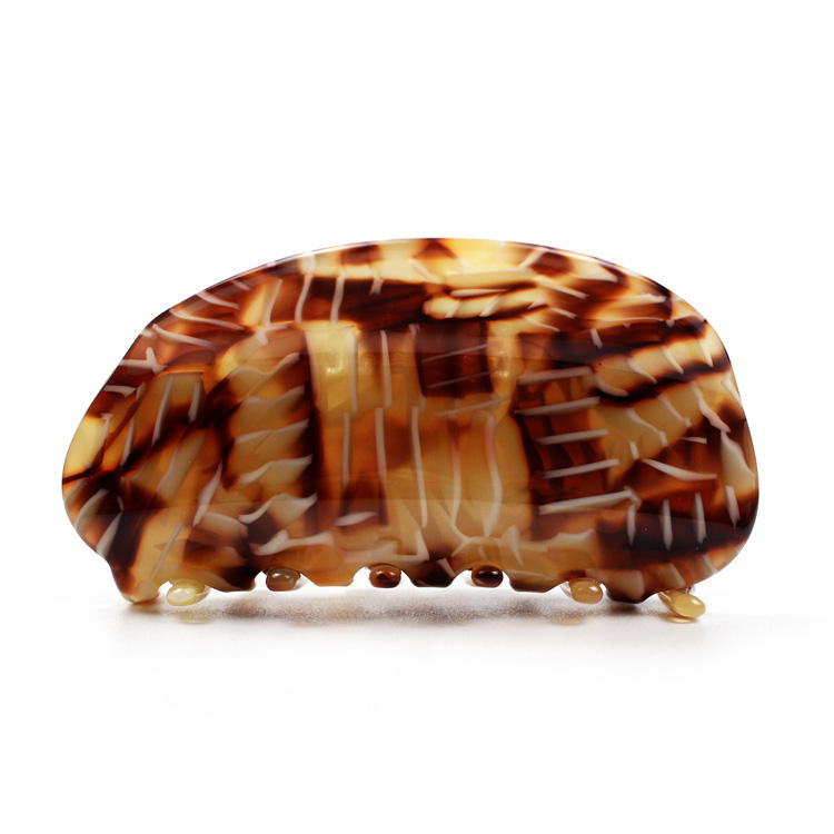 สีน้ำตาล