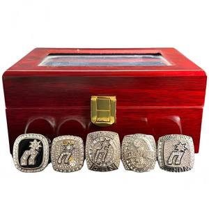 Ensemble de 5 bagues de championnat personnalisées des <span class=keywords><strong>Spurs</strong></span>, bijoux de mode, édition collector pour fans Duncan, vente en gros de bagues de basketball - Product Image 1