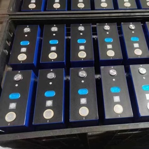 بسعر المصنع ليثيوم catl فوسفات أيون lfp Lifepo4 v 3ah lifepo4 ليثيوم 40a خلايا منشورية شمسية للقارب - Product Image 3