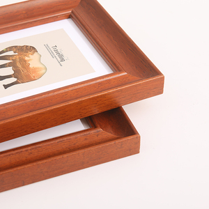 Présentoir <span class=keywords><strong>photo</strong></span> de bureau en bois massif de style européen, couleur et taille personnalisables, avec cadre en bois mural en verre haute définition pour la maison - Product Image 6