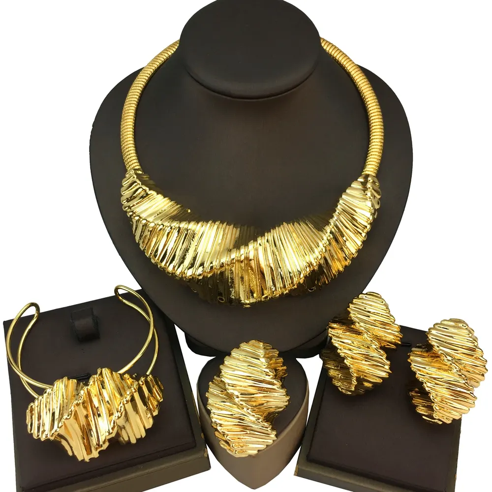 أطقم مجوهرات عالية الجودة مكونة من أقراط كبيرة وقطع ذهبية برازيلية للنساء على أحدث طراز 2024 طراز FHK16632