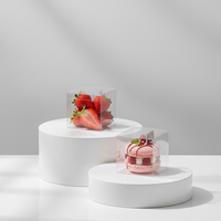 Boîtes d'emballage en plastique jetables transparentes PET/PVC/PP avec logo personnalisé en relief, design cube transparent pour les friandises et les gâteaux