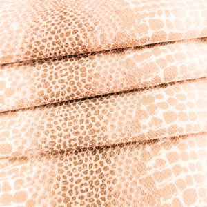 Sıcak satış giyim kumaş yumuşak el hissediyorum Sheer gofre kumaş yılan cilt tasarımı ile seksi kadın elbiseleri için - Product Image 4