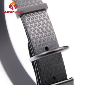 Suave personalizado brillante resistente a la abrasión impermeable de pvc de silicona <span class=keywords><strong>collar</strong></span> de perro - Product Image 2