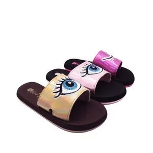 Cartoon Kids Slippers Outdoor Borduurwerk Leuke Ontwerp Open-Teen Platte Slip-On Sandalen Casual Slippers Kid Platte Slippers