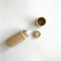 Fil dentaire végétalien biodégradable en recharges pour tube en bambou et bouteille en verre – Soin des dents au charbon de bambou et cire de candelilla naturelle