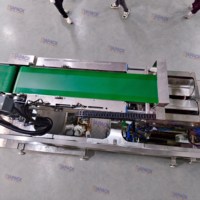 Machine d'emballage secondaire automatique pour sacs préformés de 1 kg à 50 kg, pour aliments, boissons, produits chimiques, avec écran tactile PLC Servo