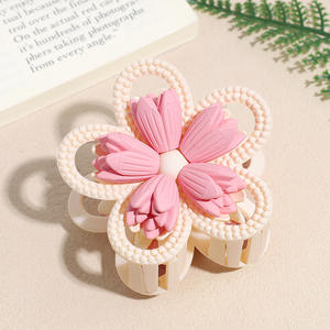 กิ๊บติดผมทรงดอกไม้แบบด้านสไตล์เกาหลี 5 กลีบ กิ๊บพลาสติกแบบหนีบ ขายส่งจำนวนมาก อุปกรณ์เสริมผมกันลื่นสำหรับผู้หญิง - Product Image 5