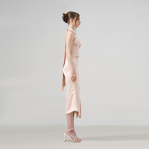 Robe de soirée ODM pour femmes silhouette droite longueur de thé taille tombante robes de soirée design fendues de qualité supérieure à licou beige du Vietnam - Product Image 3