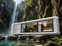Capsule hôtelière pop-up avec intérieur clé en main meublé pour installation en extérieur (B&B)