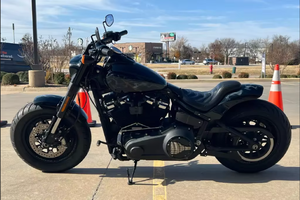 LISTO PARA CONDUCIR 2025 PARA-Harleys-Davidsons Motocicleta Cruiser <span class=keywords><strong>Fat</strong></span> <span class=keywords><strong>Bob</strong></span> <span class=keywords><strong>107</strong></span> en Venta - Product Image 4