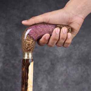 Materiales Duraderos y Agarre Cómodo se Combinan en un Bastón de Resina y Madera para Caminar, Seguro y Elegante - Product Image 4