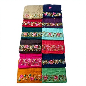 Hijab pour femmes de luxe en coton floral, respirant, doux pour la peau, chaud, traditionnel, de haute qualité, pour toutes les saisons, à porter en extérieur - Product Image 5