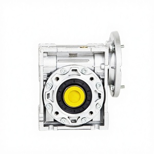 תיבת הילוכים מסוג <span class=keywords><strong>NM</strong></span> <span class=keywords><strong>RV</strong></span> מברזל יצוק עם תמסורת תולעתית להפחתת מהירות, להתקנה על אוגן, חלולה, עבור מכונות בנייה. - Product Image 1