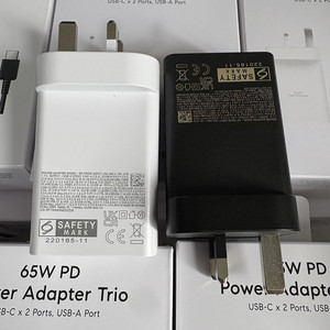 Chargeur de téléphone 65W USB C Adaptateur 3 ports Type C Chargeur super rapide Tipo 65W Adaptateur d'alimentation PD avec câble pour Samsung S26 S25 S24 - Product Image 1