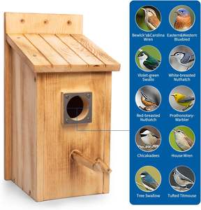 Houten Hangend Vogelhuisje Buiten Met Beschermhoes Voor Metalen Roofdieren - Product Image 5