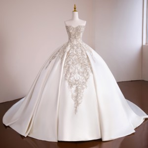 Vestido de Novia Blanco sin Tirantes de Satén Bordado, Tipo Princesa, Corte de Gala, a Medida, Tallas Grandes, Suministro de Fábrica - Product Image 1