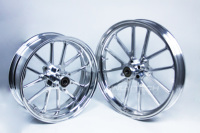 Roues de moto forgées XINLAI personnalisées en chrome poli à rayons radiaux pour Harley-Davidson Dyna Softail Touring