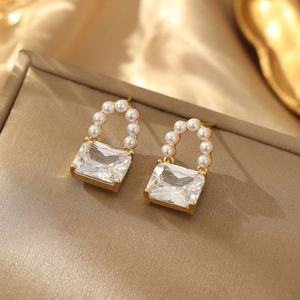 Women's Luxury & Fashionable Stud Earrings with Zircon Pearl <b>Handbag</b> Inspired New Chinese Style Universal Stylish <b>Accessory</b> - Product Image 3