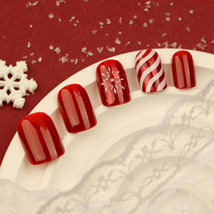 2025 noël petit flocon de neige hiver paillettes pré conçu vert rouge mignon court français pointe presse sur <span class=keywords><strong>ongle</strong></span> Stickon <span class=keywords><strong>ongle</strong></span> artificiel - Product Image 2