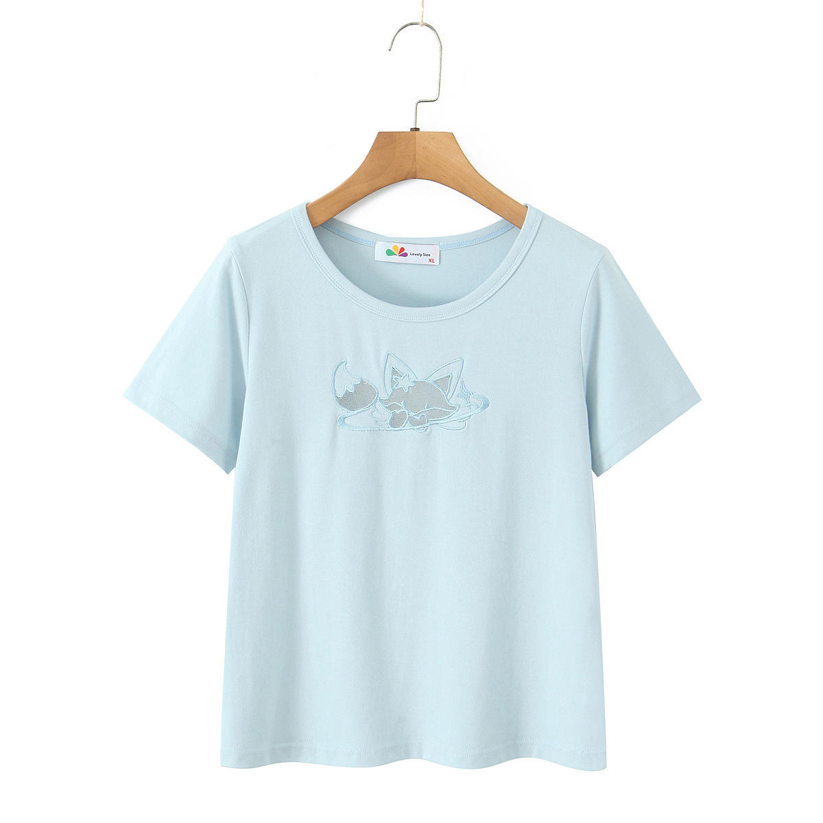 เสื้อเชิ้ตแขนสั้นสีฟ้าอ่อน