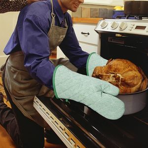 Printed Cotton Oven Gloves Heat Resistant Non-Slip Durable Eco-Friendly Dishwasher Safe Kitchen Use - Product Image 5