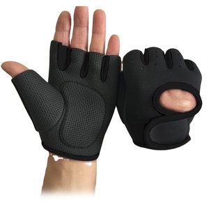 Gants de gymnastique en cuir néoprène et spandex pour enfants Gants de fitness et d'haltérophilie respirants avec poignées pour compétitions sportives - Product Image 1