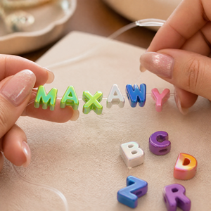 Perles Alphabet en Acrylique Plaqué UV, Breloques Lettres <span class=keywords><strong>Perle</strong></span> Arc-en-ciel à Grand Trou pour Bracelet, Porte-clés, Chaîne de Téléphone, Bijoux DIY - Product Image 5