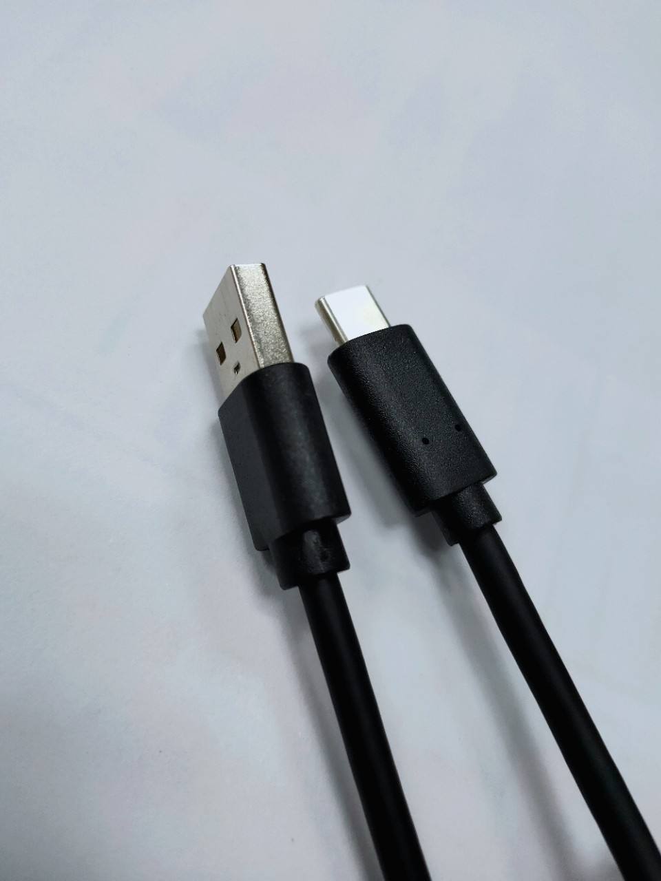 black Charging treasure/adapter 2.0/A to C data line 3A