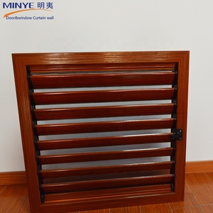 Fenêtre à persiennes en verre et aluminium avec finition bois anti-corrosion, à contrôle de lumière réglable, pour climat marin - Product Image 4