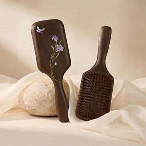 Peigne à air en bois de santal moderne et écologique pour femmes, coussin de massage des méridiens de la tête, portable et compact, pour usage domestique - Product Image 2