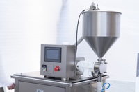 Machine de remplissage et de scellage automatique de sachets de jus avec pompe PLC de 200 ml pour les boissons et les aliments
