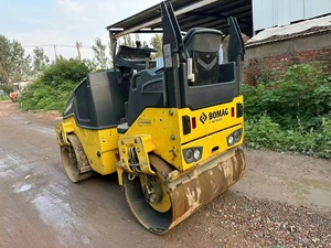 Gebrauchte Mini <span class=keywords><strong>Road</strong></span> <span class=keywords><strong>Roller</strong></span> 3 Tonnen <span class=keywords><strong>BOMAG</strong></span> BW120AD-5 voll hydraulische Doppel antrieb Vibration <span class=keywords><strong>Roller</strong></span> Second hand Compactor <span class=keywords><strong>Roller</strong></span> <span class=keywords><strong>Bomag</strong></span> Verkauf - Product Image 3
