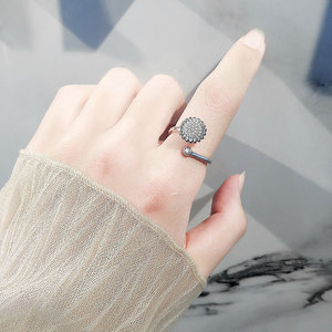 Anillos abiertos giratorios de girasol de moda, con microincrustaciones de circonita, chapados en oro blanco sobre cobre, joyería sencilla para niñas. - Product Image 3