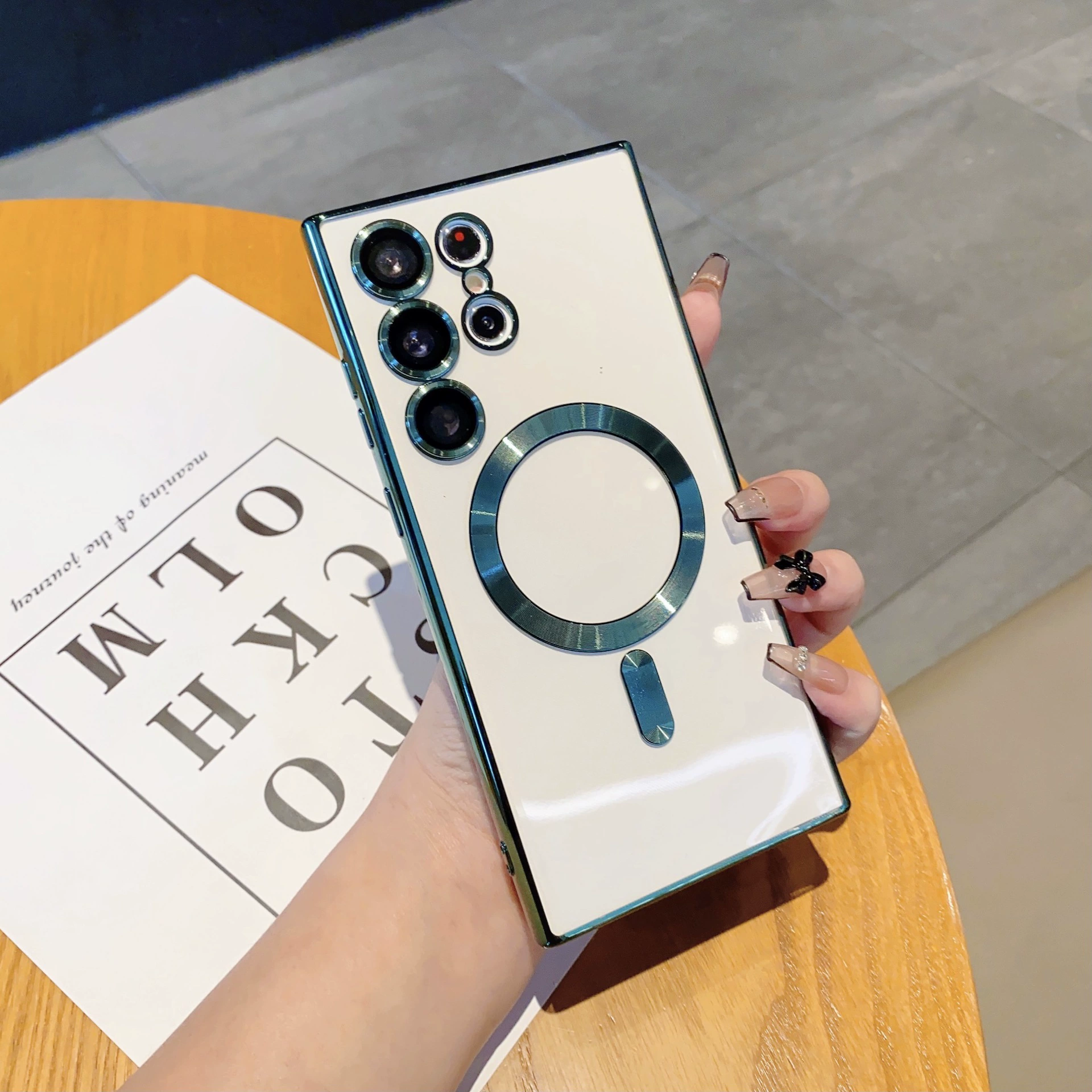 สีเขียว