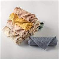 En gros : Lingettes douces en mousseline, Bavoirs d'épaule en mousseline 100% Coton 6 couches, Serviettes, Lingettes pour enfants en mousseline