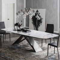 Table à manger personnalisée, minimaliste, moderne et chic, avec plateau en marbre blanc et structure en métal noir