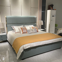 Cadre de lit rembourré en cuir king-size de luxe 2023 Nouveau design Ensemble de meubles de chambre à coucher Villa Home Lits rembourrés exclusifs