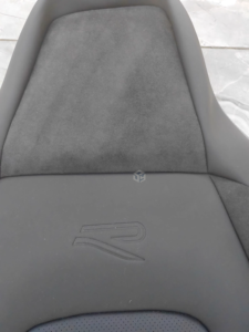Fundas de Asiento de Coche Personalizadas de Cuero Sintético y Gamuza para <span class=keywords><strong>5</strong></span> <span class=keywords><strong>Plazas</strong></span> para <span class=keywords><strong>Volkswagen</strong></span> Golf, VW Golf, Caddy, Passat B8, Transporter T5, Polo T4 - Product Image 3