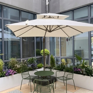 <span class=keywords><strong>Parasol</strong></span> Cantilever d'extérieur en gros, directement de l'usine, avec logo personnalisé, idéal <span class=keywords><strong>pour</strong></span> les événements - Product Image 1