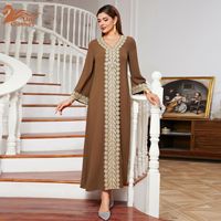 Uni Personnalisation Musulman Abaya Robe Dubaï Solide Couleur Applique Ceinturée Turquie Marocain Caftan De Luxe Robe Femmes Robes